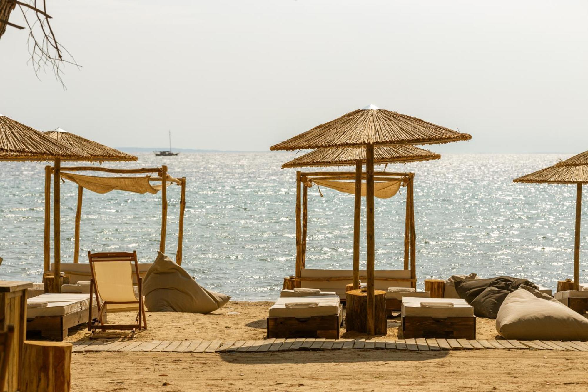Ergon Beach House Nikiti Bagian luar foto